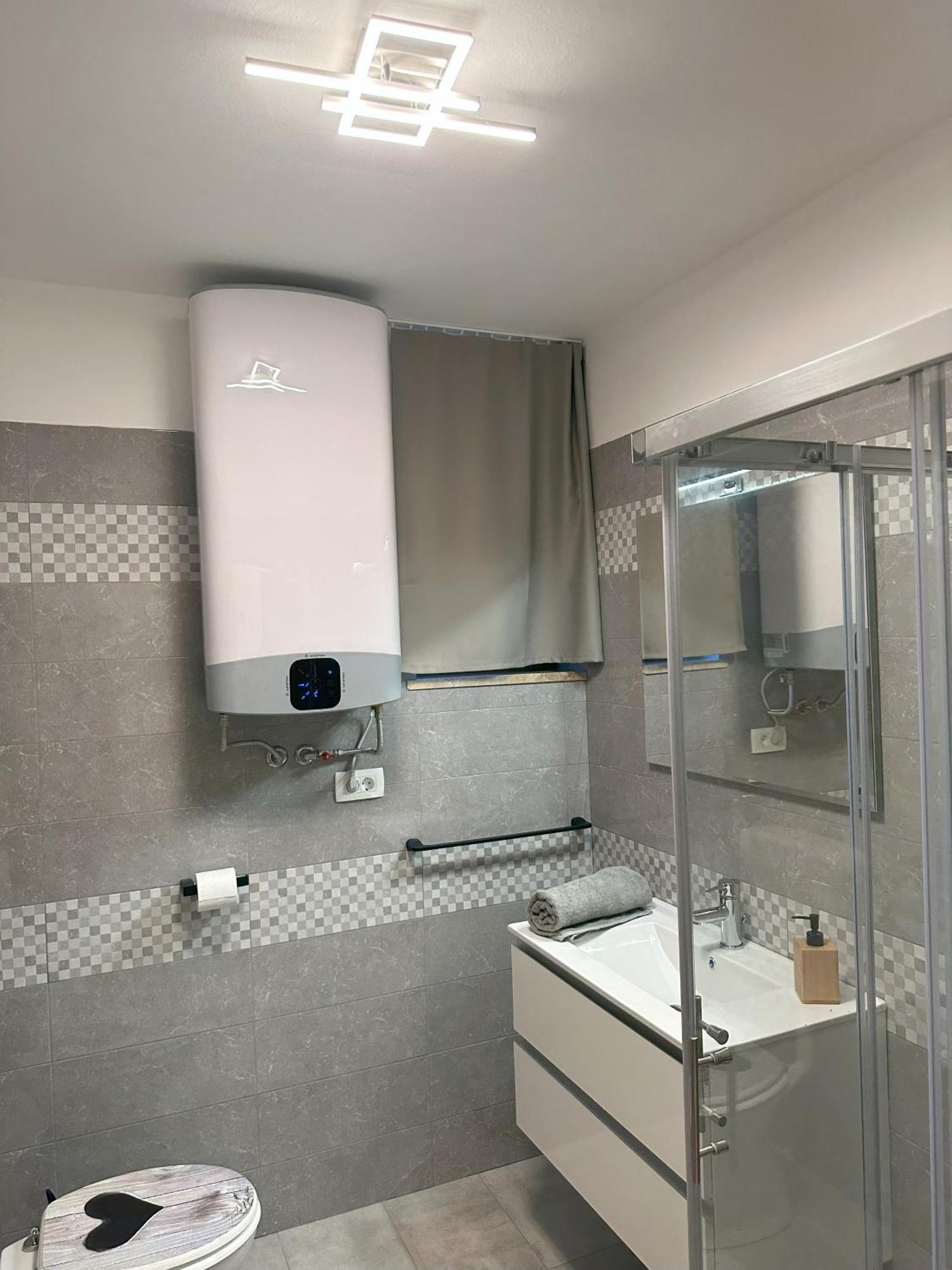 Apartma Anze Samec Dobravlje Luaran gambar