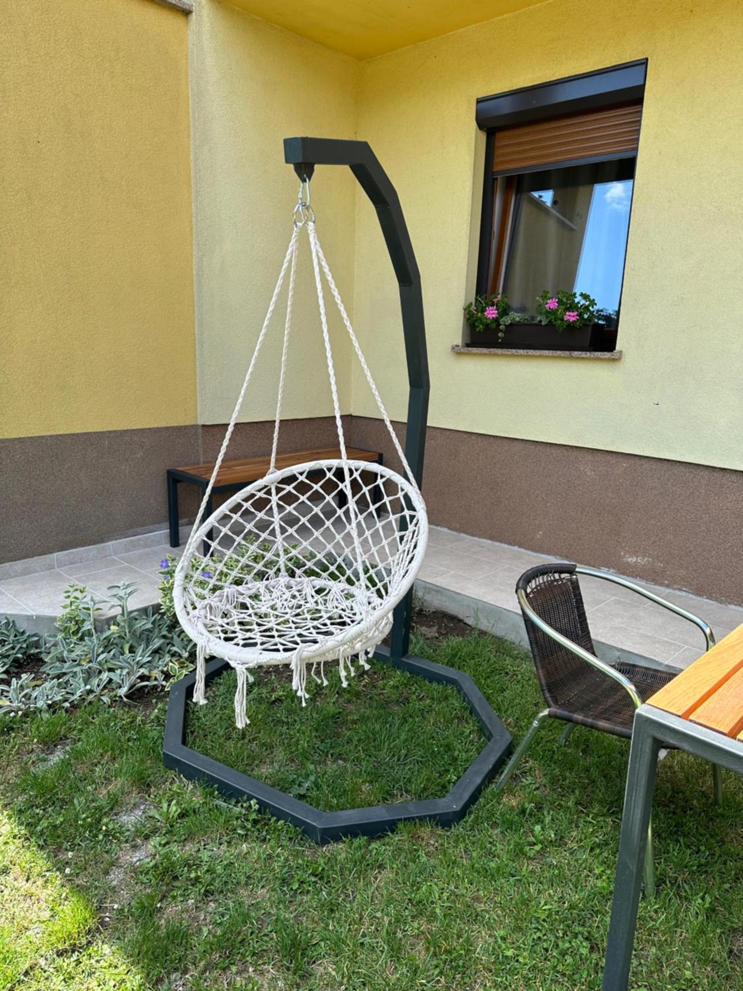 Apartma Anze Samec Dobravlje Luaran gambar